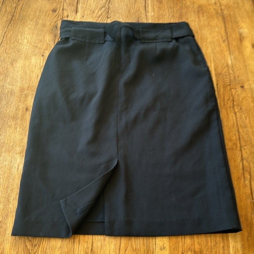 Banana Republic Navy Skirt size 6 - Picture 5 of 5